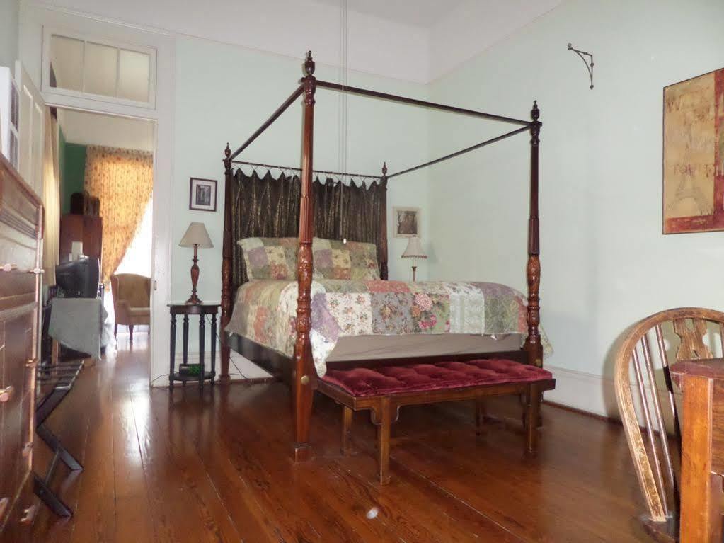 Garden District Bed And Breakfast Ню Орлиънс Екстериор снимка