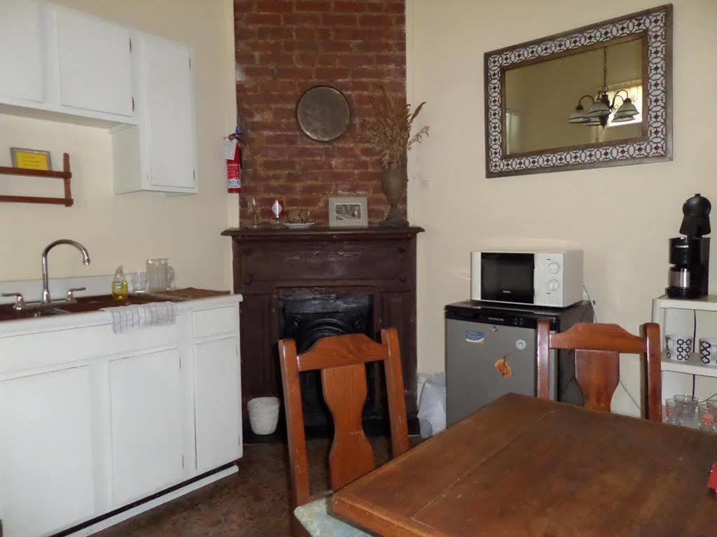 Garden District Bed And Breakfast Ню Орлиънс Екстериор снимка