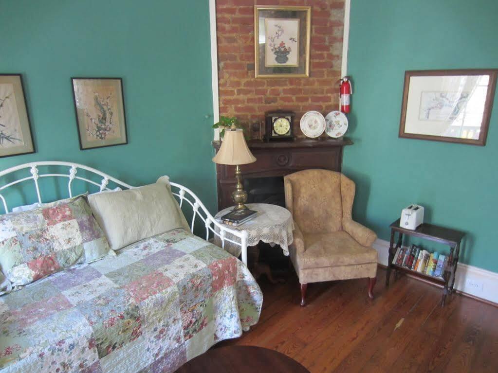 Garden District Bed And Breakfast Ню Орлиънс Екстериор снимка