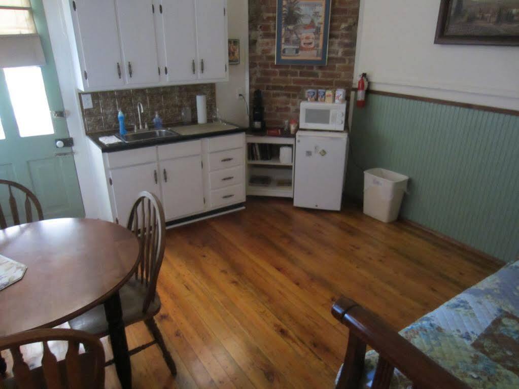 Garden District Bed And Breakfast Ню Орлиънс Екстериор снимка